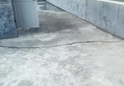 建瓯楼顶漏水维修公司分享下如何解决卫生间隐蔽部位漏水的问题?