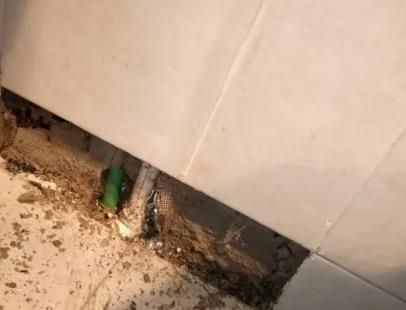 建瓯楼顶漏水维修公司分享下修复水管漏水的几种小方法